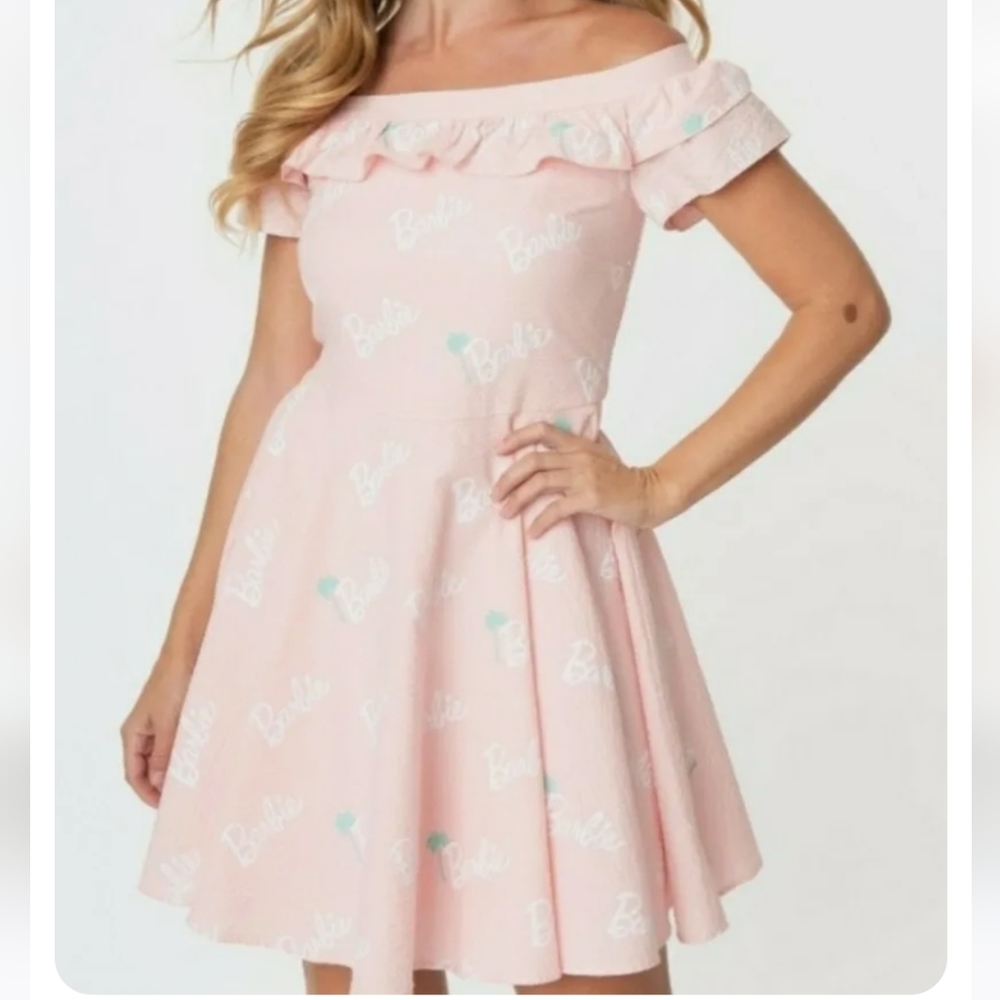 Stitch Shoppe By Loungefly Barbie Dress Size M Pink Short Sleeve Shoulder